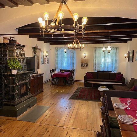 Villa Taborec 사모볼 외부 사진
